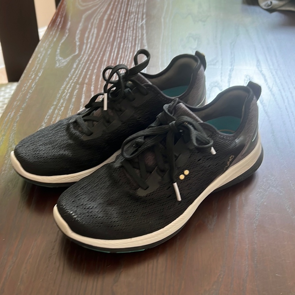 Ryka Dauntless Womens Sneakers 8.5